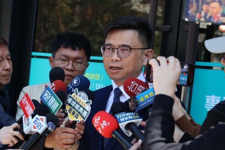 賴瑞隆初選燒上億？她曝「地下市長」伸黑手：新潮流推出來的吉祥物