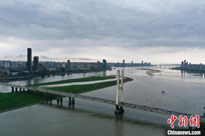 大陸江西近日暴雨成災，官員稱今年形勢是澇重於旱。圖／取自中新網