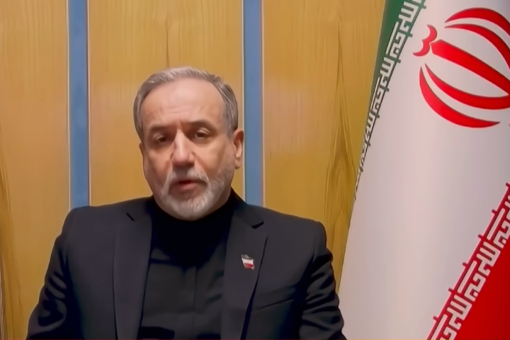 【伊朗危機】伊朗外長：荷姆茲海峽未完全封鎖　除美以外船隻仍可通行