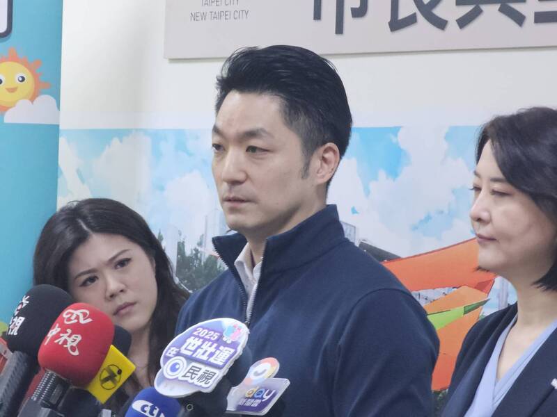 針對區桂芝事件，台北市長蔣萬安表示，區老師並未違反教育中立，台北市府的立場是捍衛言論自由。圖／中央社