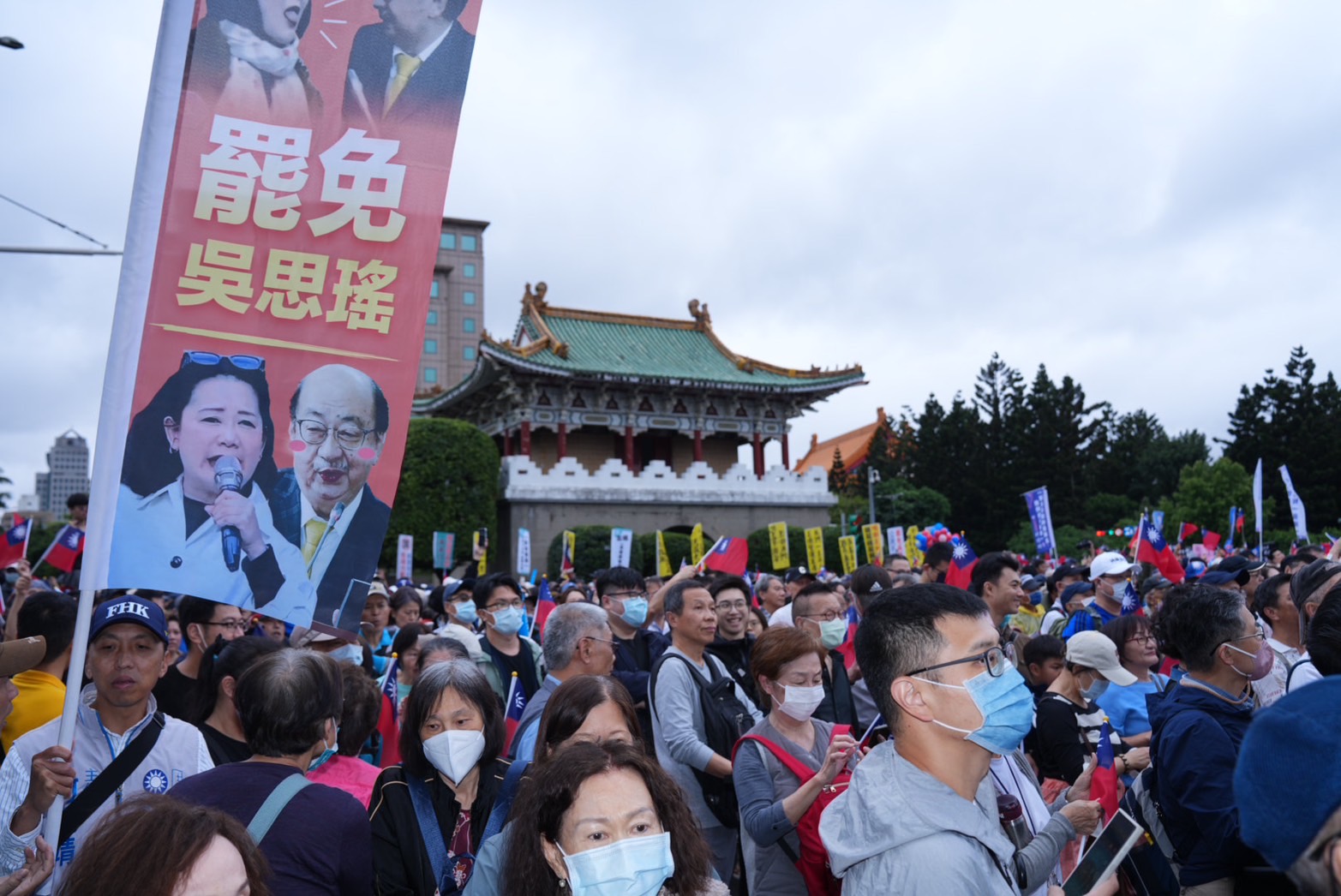日媒揭「中共同路人」標籤下的台灣亂象：政治肅殺與兩極化危機