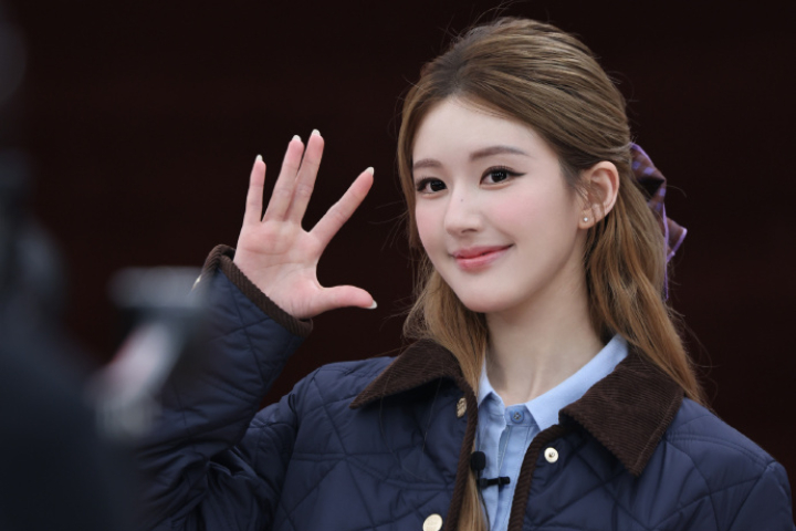 趙露思華麗加盟新東家 免賠17億天價違約金