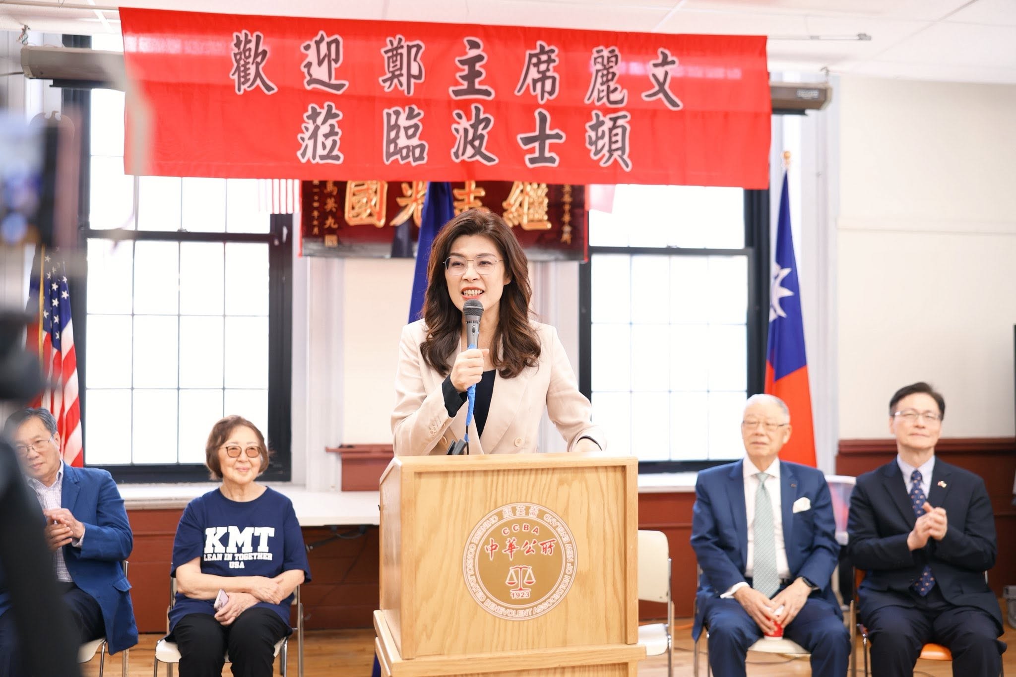 鄭麗文拜會波士頓中華公所　僑胞喊「和平是有力量的」引共鳴