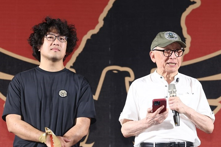 32比0還沒被打醒　曹興誠要賴清德提名沈伯洋選台北市長