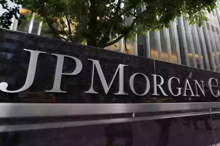 不滿對他「去銀行化」　川普揚言「未來兩周內」控告摩根大通　