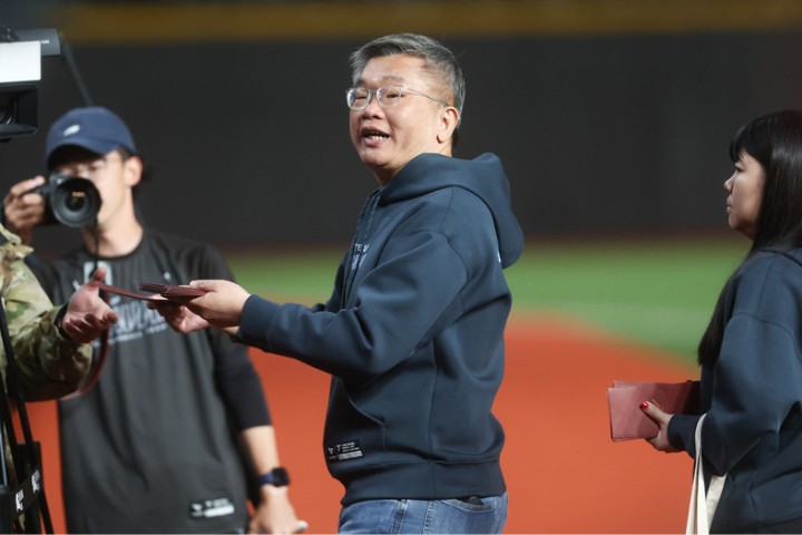 挺中華隊「國旗可帶進場」！蔡其昌：要符合東京巨蛋規定