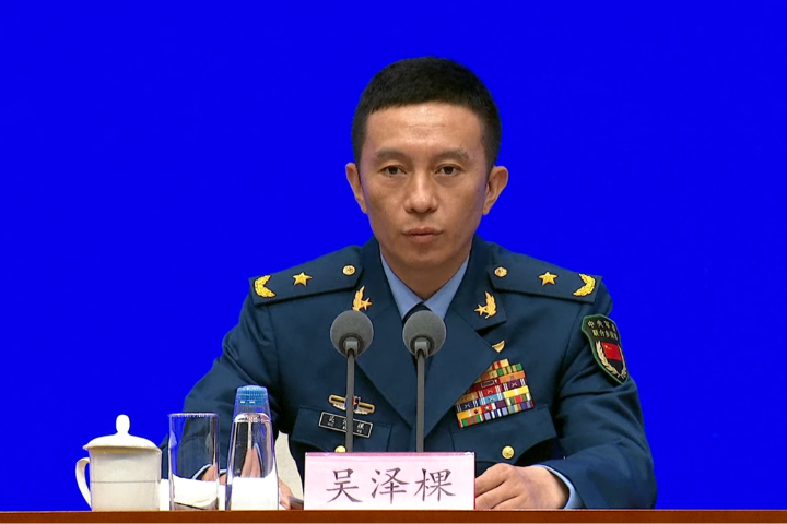共軍少將吳澤棵為此次九三閱兵領導小組辦公室副主任。圖/翻攝自國新辦直播