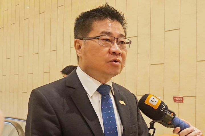 有媒體點名，衛福部政務次長呂建德將暫代部長職務，圖為呂建德25日受訪畫面。圖/中央社