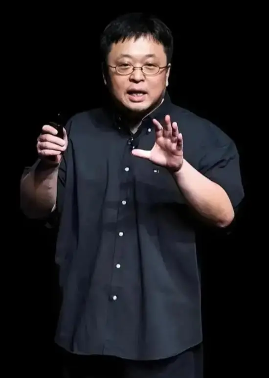 羅永浩從科技業轉戰直播電商領域，以帶貨方式崛起，成為大陸直播經濟的重要代表人物之一。圖／取自搜狐