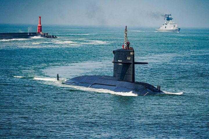 九鵬操演震撼登場　海龍潛艦傳加入「聯合擊沉」　疑發射戰雷終結靶艦
