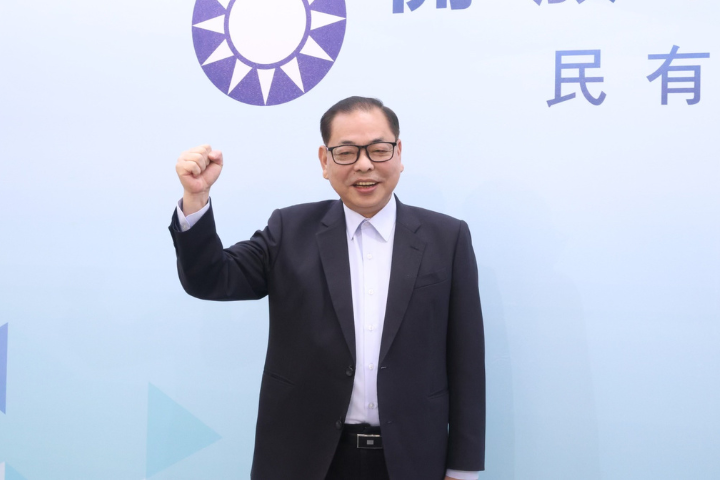 黑道參選被綠營撿到槍？爆料者批陳見賢「包牌操作」：鄭朝方是要怎麼輸