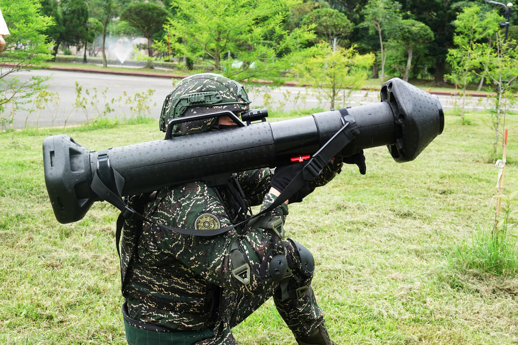 紅隼二型火箭彈正式亮相　穿甲深度達67公分、具室內射擊能力