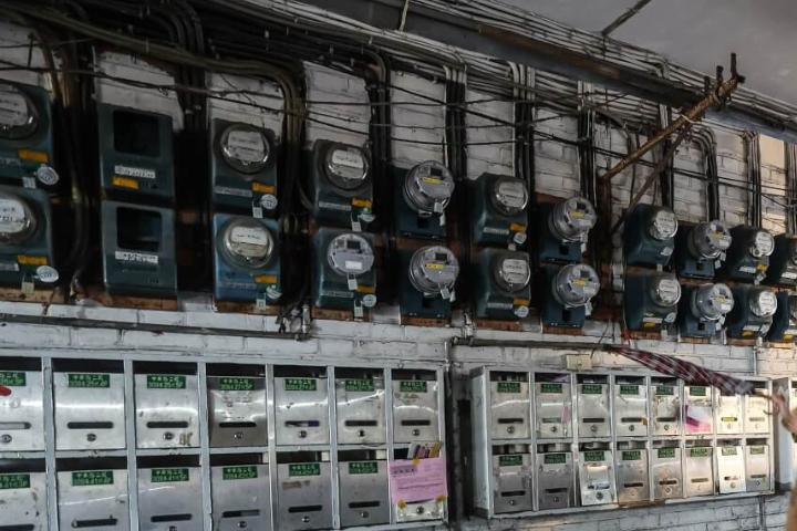 10月調漲電價？台電估「沒漲足全年虧280億」　網批：還有錢換Logo