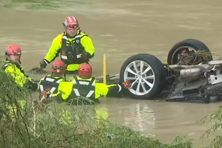 美國德州與西維吉尼亞州暴雨引發致命山洪　至少16死多傷