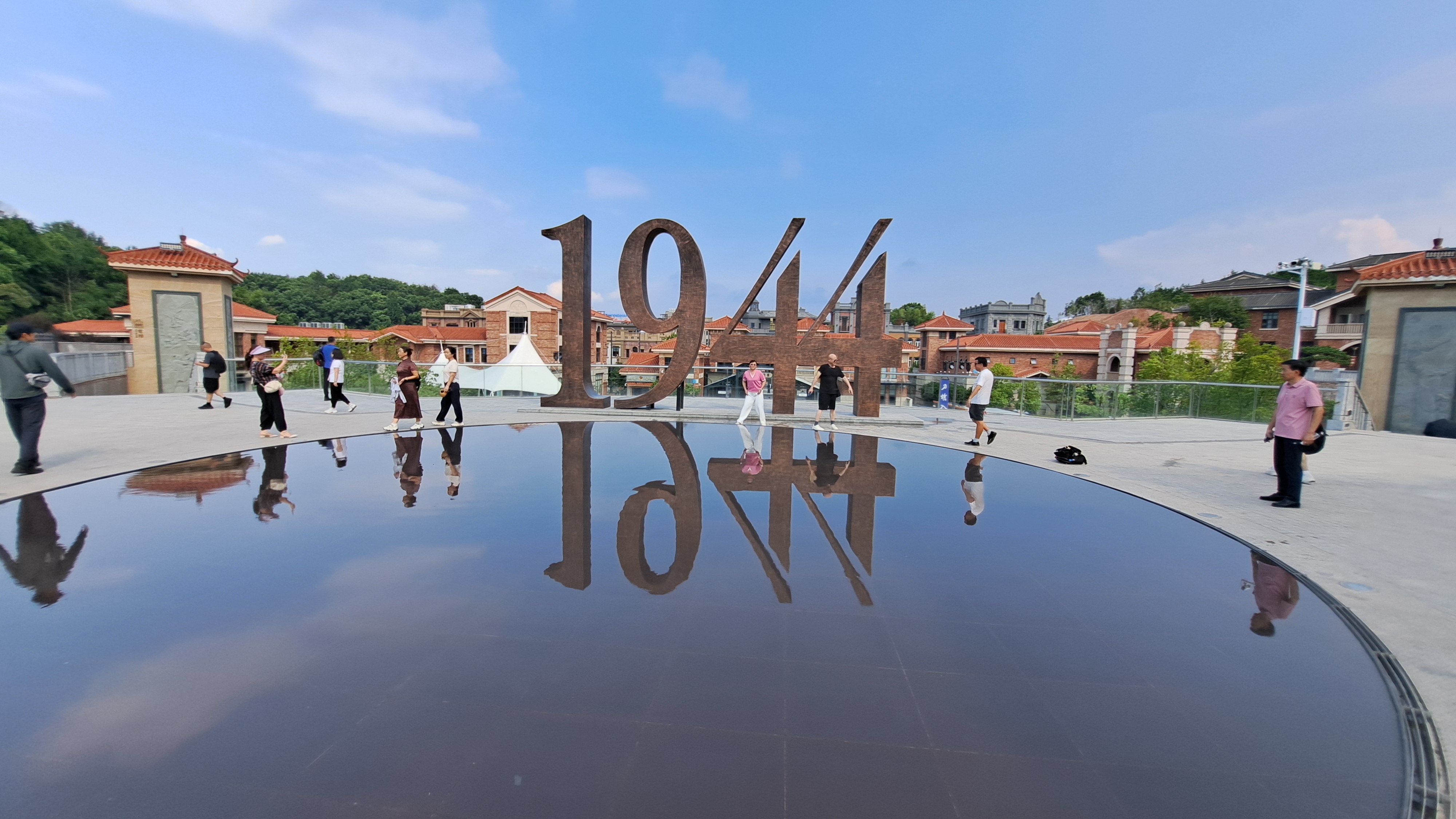 紀念1944年衡陽保衛戰的公園,也是被中共禁演的《援軍明日達到》電影的取景地。圖/記者宋秉忠攝
