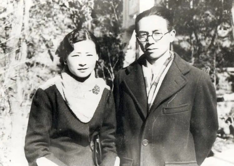林徽因（左）與梁思成（右）。圖/取自百度百科
