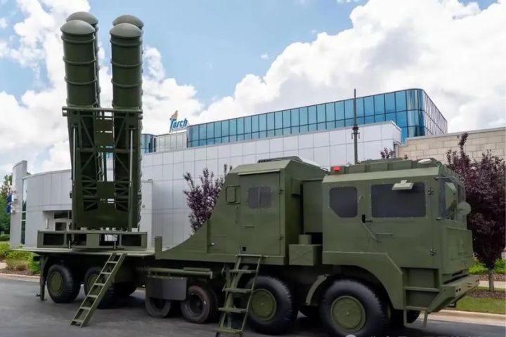 美仿製大陸紅旗22防空飛彈模型 當成軍事訓練靶子