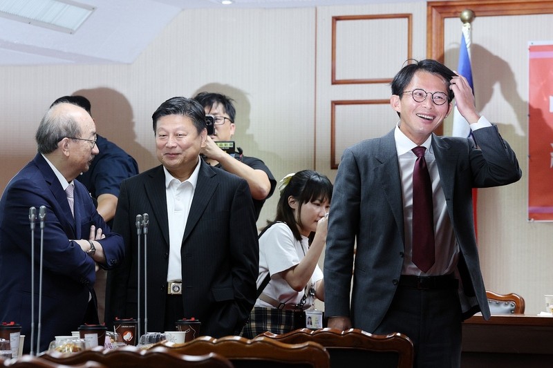 柯建銘與藍白同框畫面震懾賴清德？黃暐瀚、吳子嘉研判柯順利續命