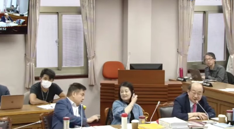 立法院長韓國瑜13日下午召集黨團協商，討論邀請準總統賴清德到立院進行國情報告等議題。圖/取自國會頻道