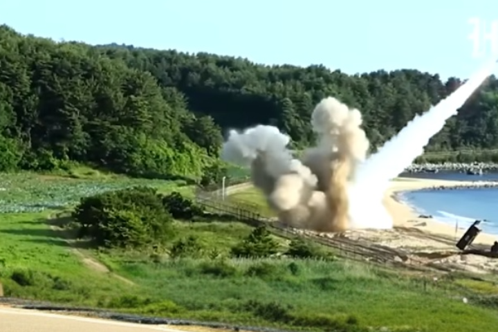 【伊朗危機】4000公里外震撼！伊朗飛彈襲擊美英印度洋基地　一枚未中另一枚未知