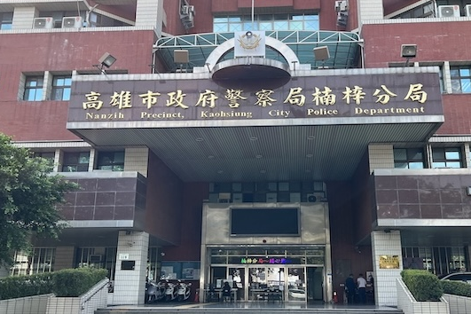 遭欠工程款　廠商擬搬水溝蓋因應　民眾差點無路可走 