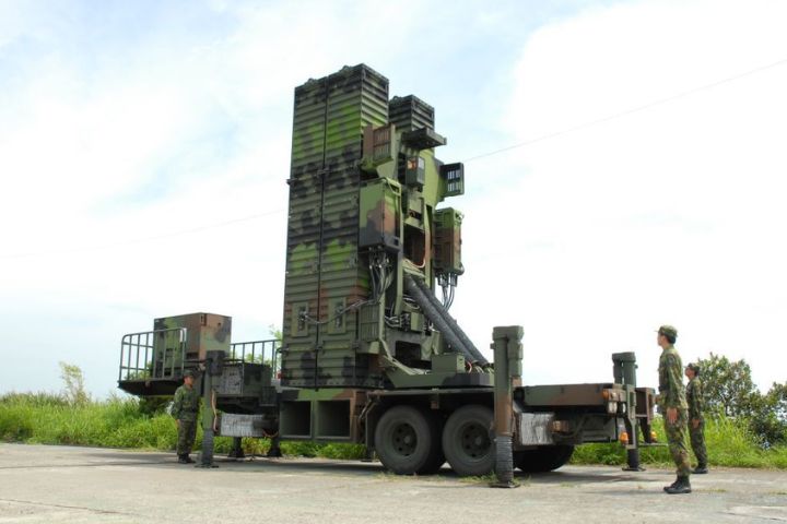  弓三飛彈的機動垂直發射架。圖/取自中科院