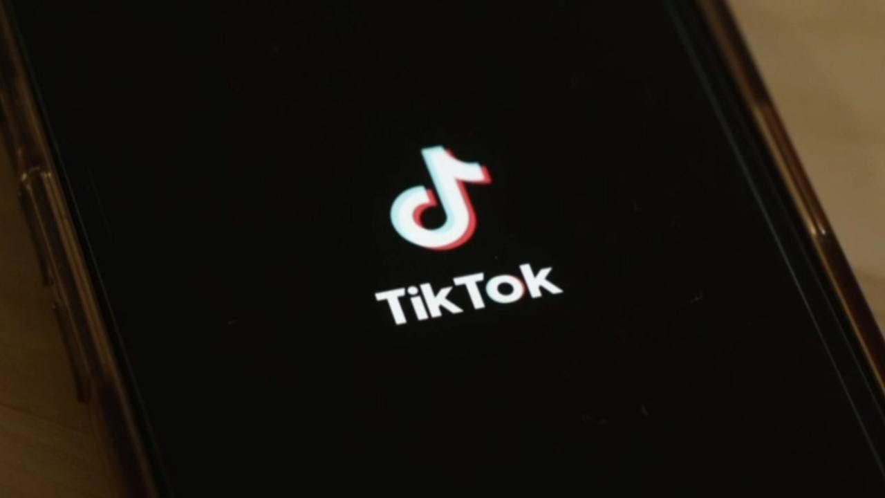 美國最高法院以9票全票一致通過維持TikTok「不賣就禁」的法律。圖/翻攝自CBS News YouTube頻道