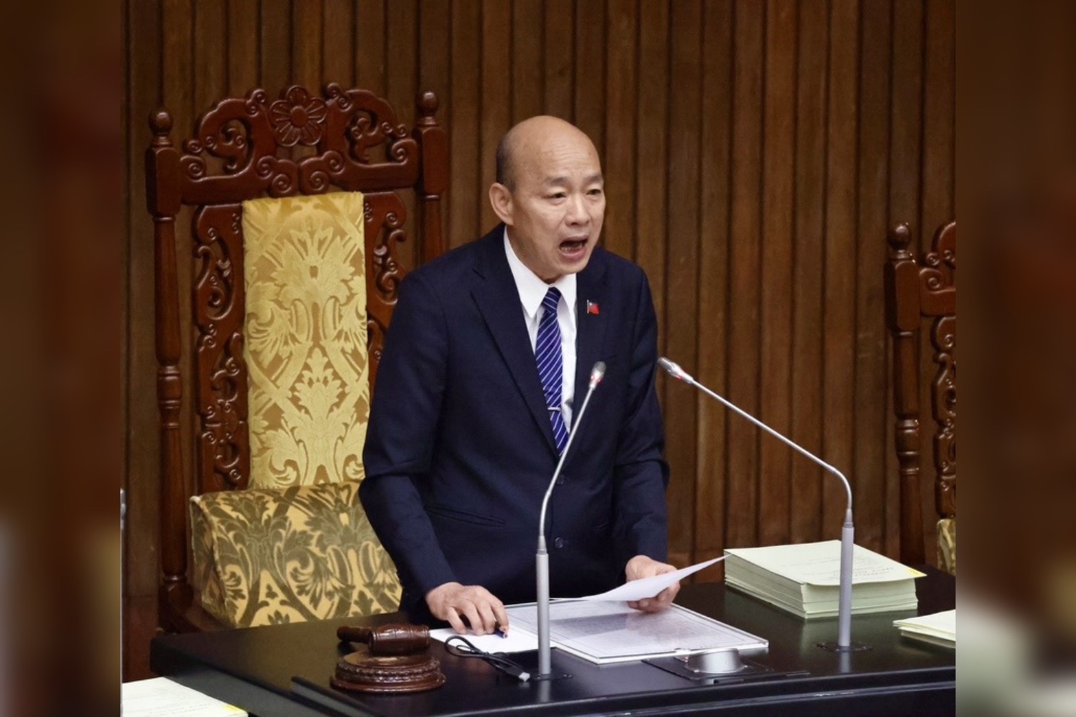因一早開議卻無人在場，立法院長韓國瑜表示，三個黨團請自重。圖/中央社