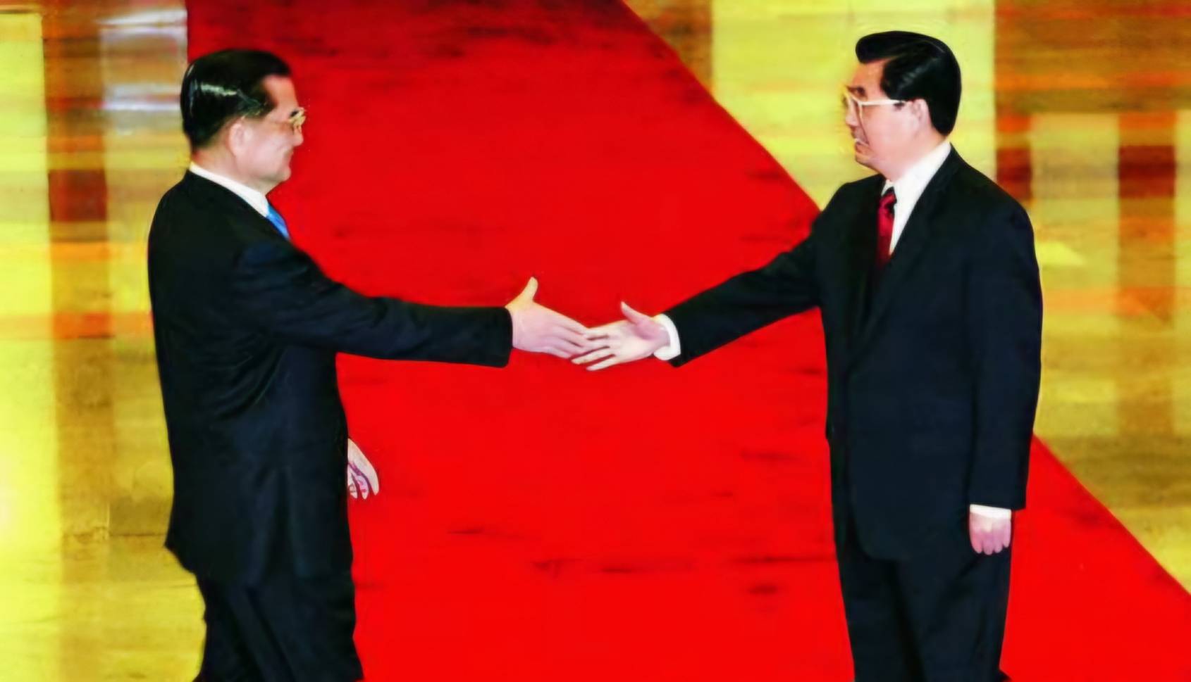 從一甲子握手到兩岸和平：連戰大陸行鑄不朽傳奇