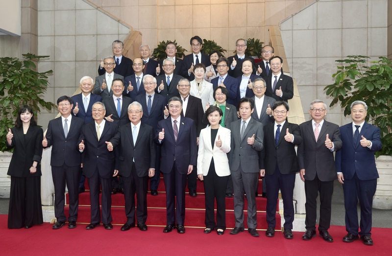 【圍台軍演】卓揆戰時拚經濟　不忘藉軍演喊話在野黨通過1.2兆軍購案