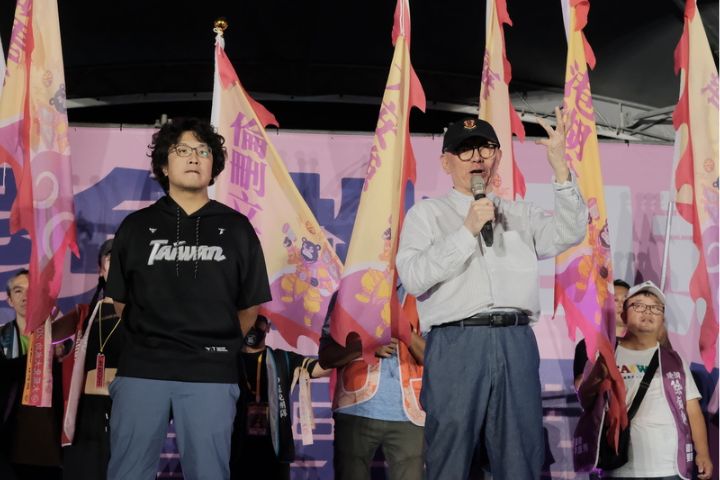 【梅花專論】大罷免與義和團及紅衛兵