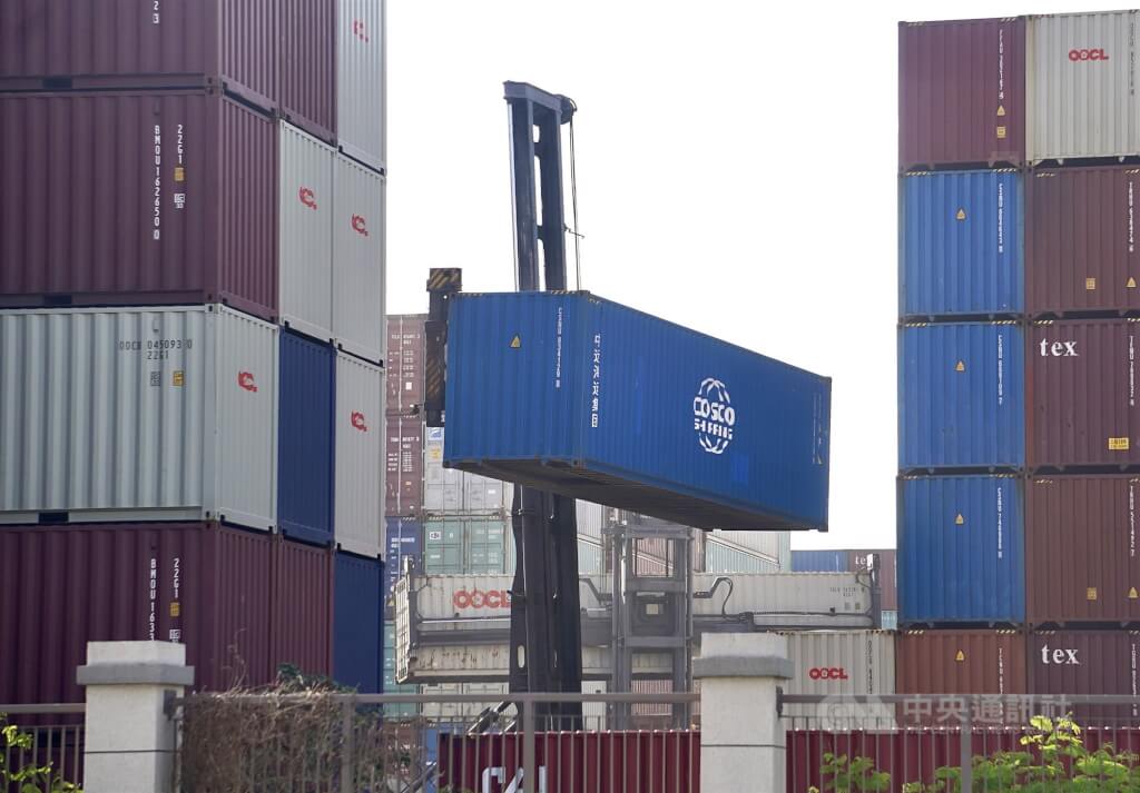 大陸宣布台灣134個稅目產品自6月15日起中止「兩岸經濟合作架構協議」（ECFA）關稅減讓，臺灣中小企業成為了「政治受難者」。圖/中央社