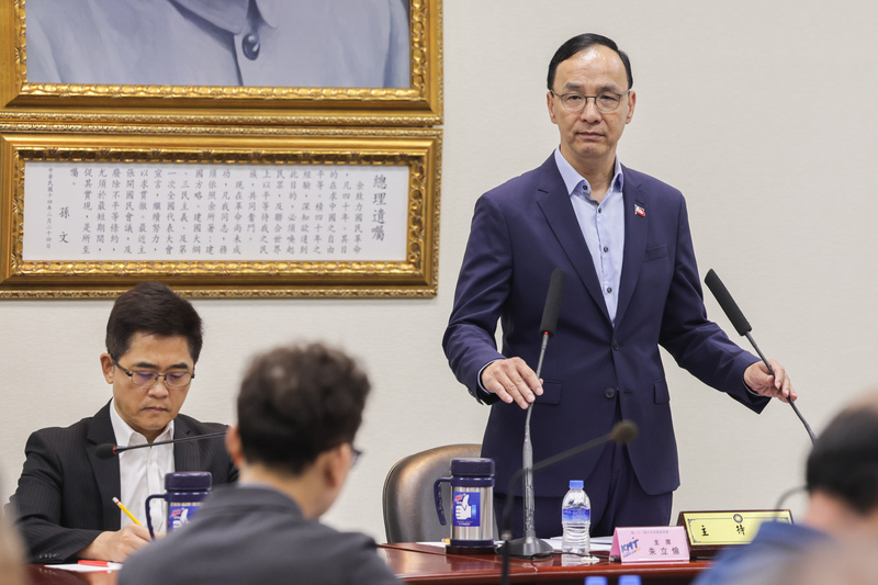 回應國會衝突，國民黨主席朱立倫喊話「少霸凌多、拳頭取代人頭、街頭壓制國會」的時代已過去。圖/中央社