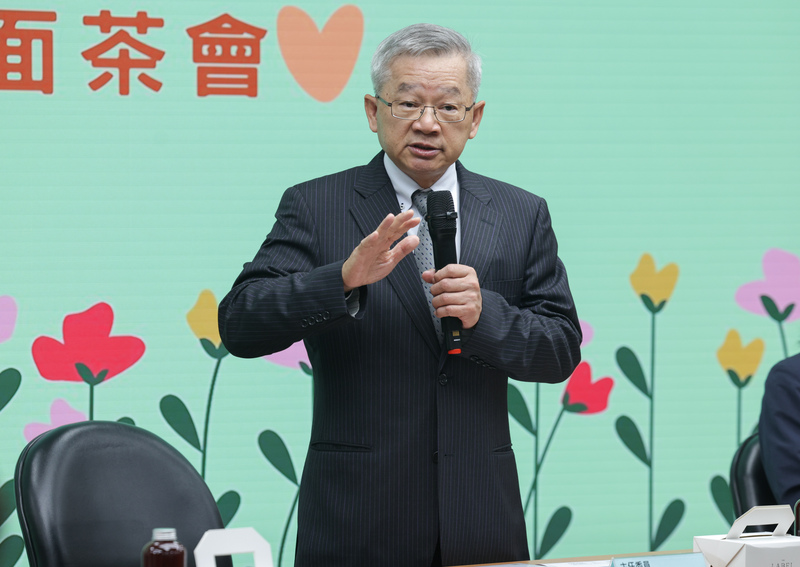 國科會主委吳誠文今天（23日）前往立法院首秀，但談減碳就打臉民進黨政府的承諾。圖/中央社
