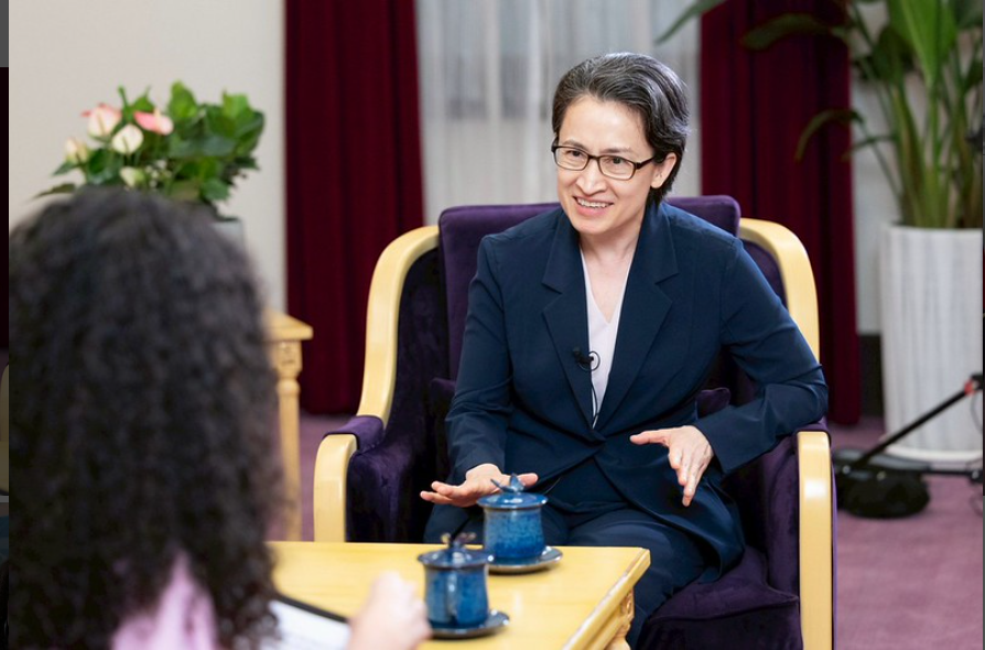 總統府28日公布副總統蕭美琴日前接受「德國第一公共電視台」（ARD）專訪的內容，她以「戰貓」形容台灣人民。圖/取自總統府