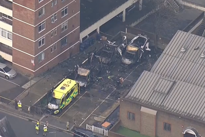 倫敦猶太社區四輛救護車遭縱火　英國反恐警接手朝反猶攻擊追查