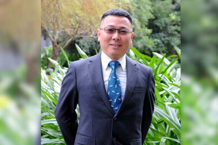 行政院政務委員林明昕批評國會改革法案，讓立法、行政的權力分立關係變成上對下。圖/取自台灣大學法律學院
