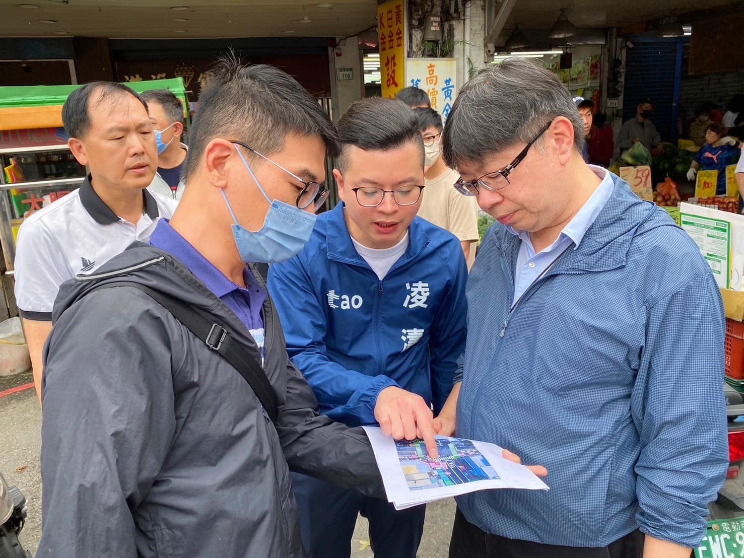 國民黨立委凌濤指出，從中國男子駕快艇闖淡水河的軌跡圖來看，可能存在內外勾結的情況。圖/取自凌濤臉書