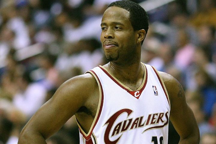 涉嫌與數名同夥利用內部資訊操縱賭局　NBA前球員瓊斯不認罪