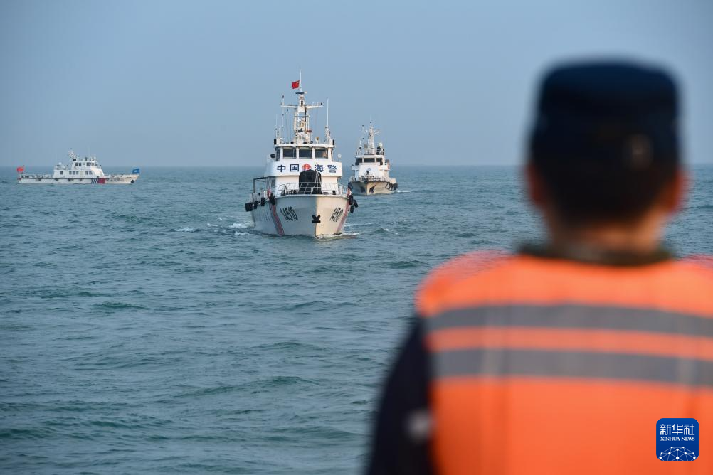 3月時金門兩名釣客迷航被大陸海警救起，其中一名為現役軍人被留置至今。圖/取自新華社