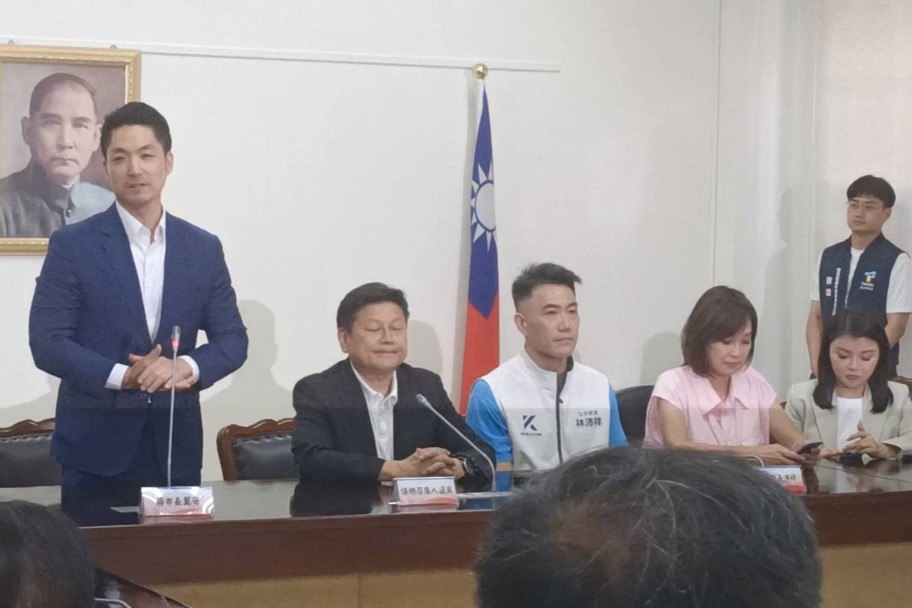【毒油風暴】蔣萬安拜會國民黨團討論行動方案　痛批賴政府「逼我吃毒油、逼我上街頭」