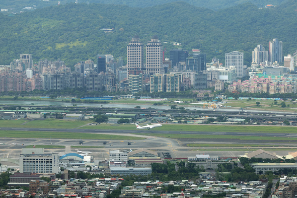 【陳朝平專欄】松機遷移    只許政客畫大餅，不許百姓南柯一夢？