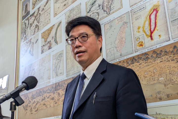 對於綠委沈伯洋或被陸方「全球抓捕」，陸委會主委邱垂正今天（12日）要國人給予他最大的支持。圖/記者高陸攝