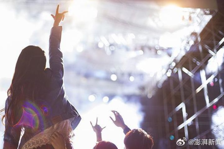 2025年大陸演唱會市場全面復甦，北京2025年上半年即舉辦演唱會與音樂節74場。圖/取自澎湃新聞微博