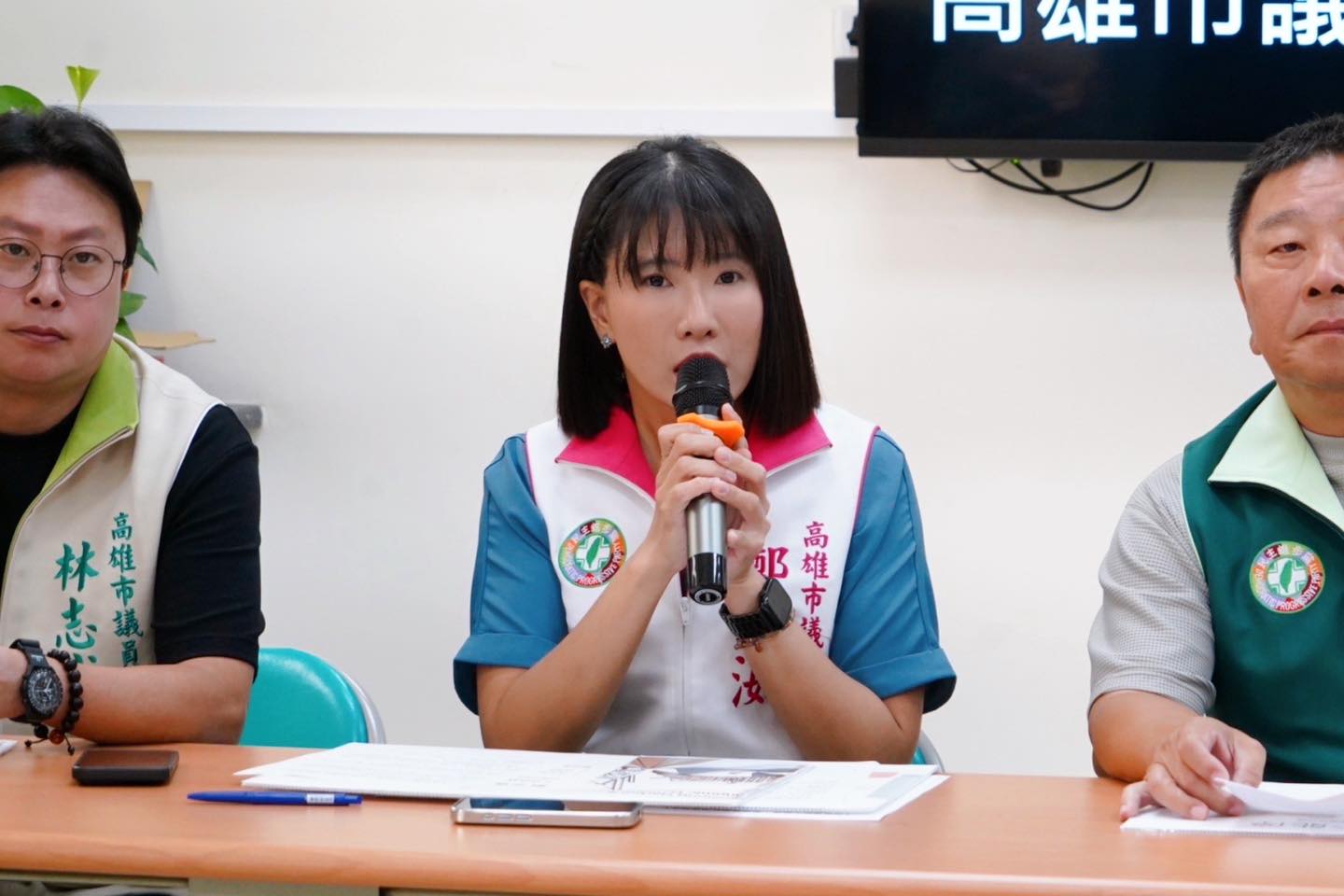 高雄市議員鄭孟洳將美濃大峽谷箭頭指向韓國瑜，讓不少人吐槽。圖／取自鄭孟洳臉書