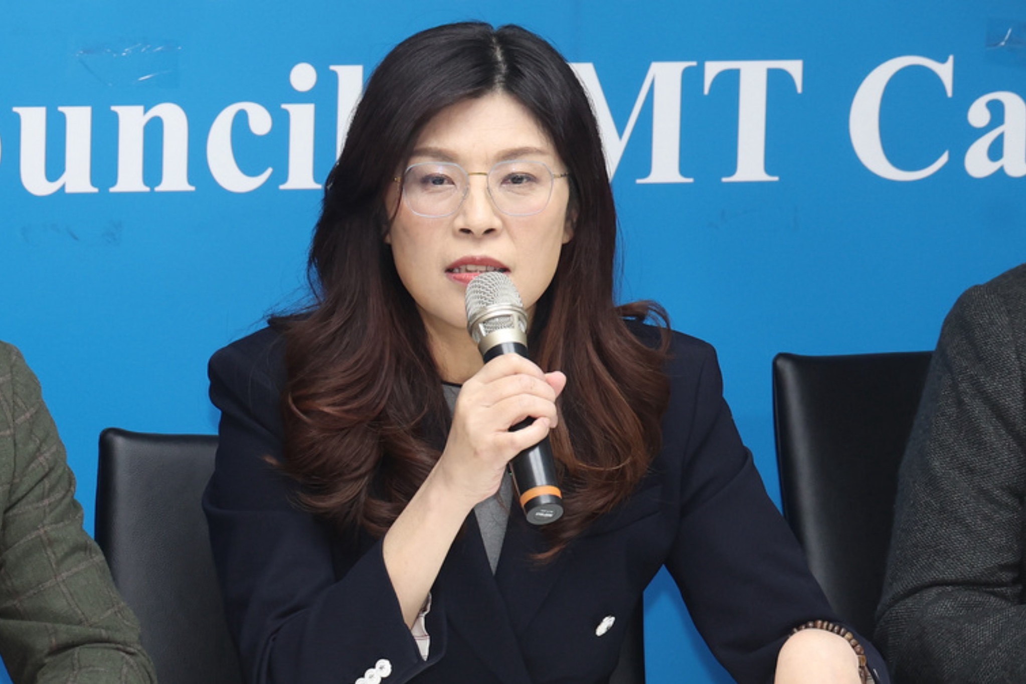 國民黨提前召開中常會　鄭麗文：藍白攜手　拚明年大選目標全勝