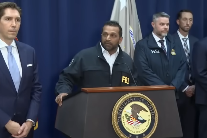 【伊朗危機】美FBI局長電郵被駭檔案在網路上流傳　親伊朗駭客組織坦承犯案