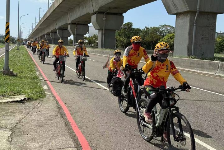 從三峽啟行至礁溪騎行隊行經北宜九彎十八拐　奮力前行無畏懼