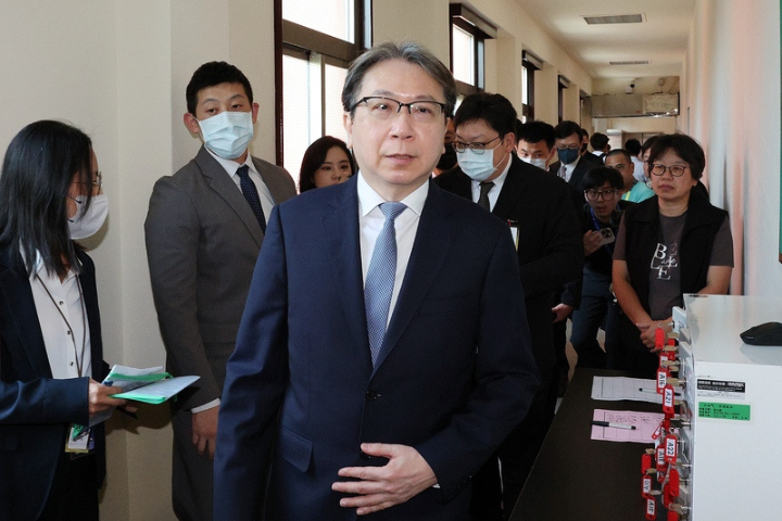 民主輪胎？總統座車輪胎每顆51萬　國安局澄清原因：未浮編