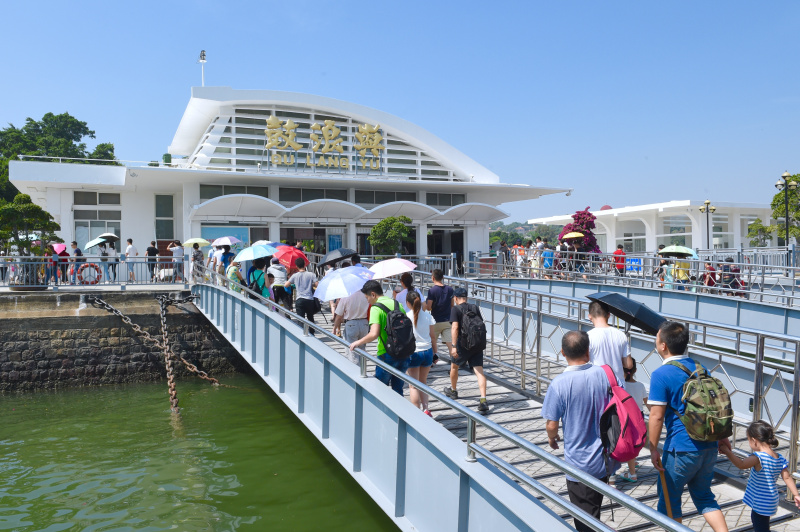 廈門鼓浪嶼是大陸國家5A級風景區，卻遭央視爆料存在「宰客一條龍」，台灣人前往旅遊不可不知。圖／取自大陸中央人民政府官網